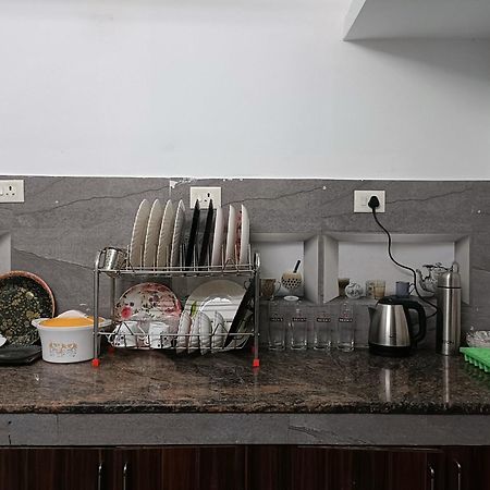 Le Escape Homey Inn 蓬蒂切里 外观 照片