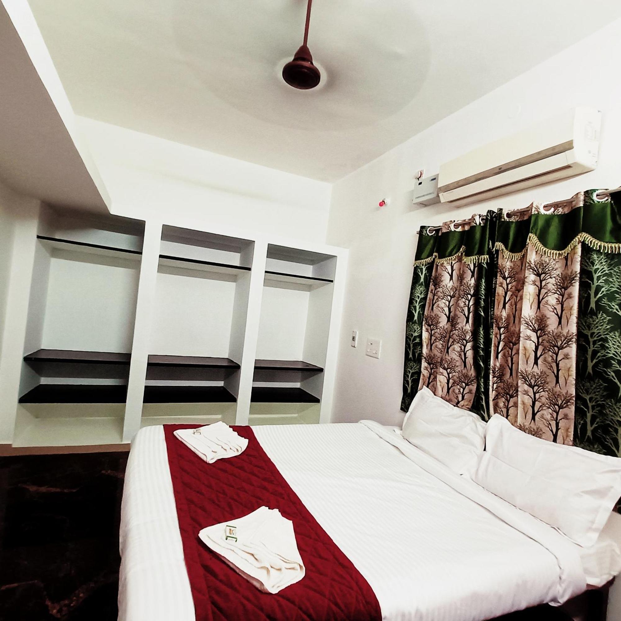 Le Escape Homey Inn 蓬蒂切里 外观 照片