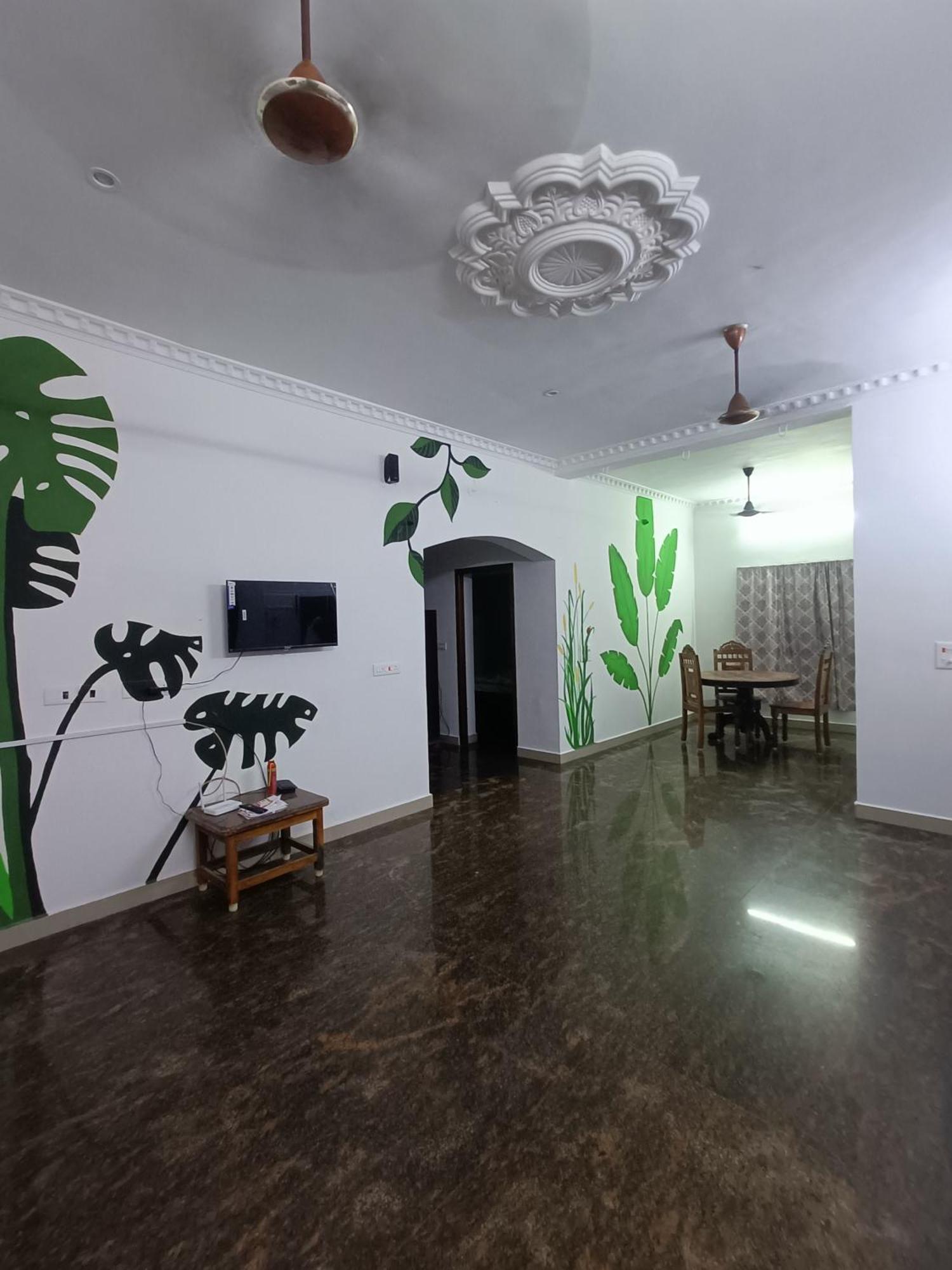 Le Escape Homey Inn 蓬蒂切里 外观 照片