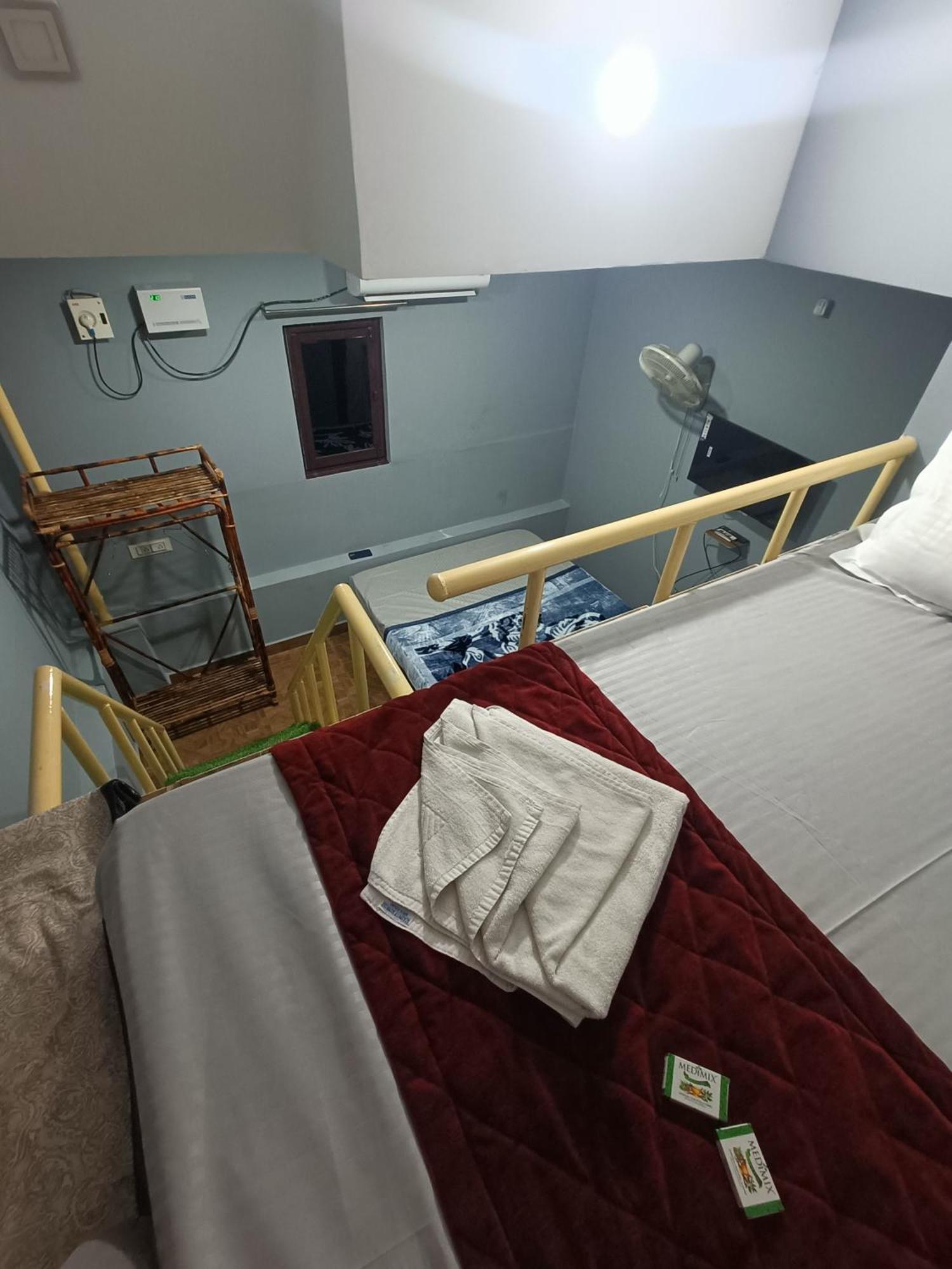 Le Escape Homey Inn 蓬蒂切里 外观 照片