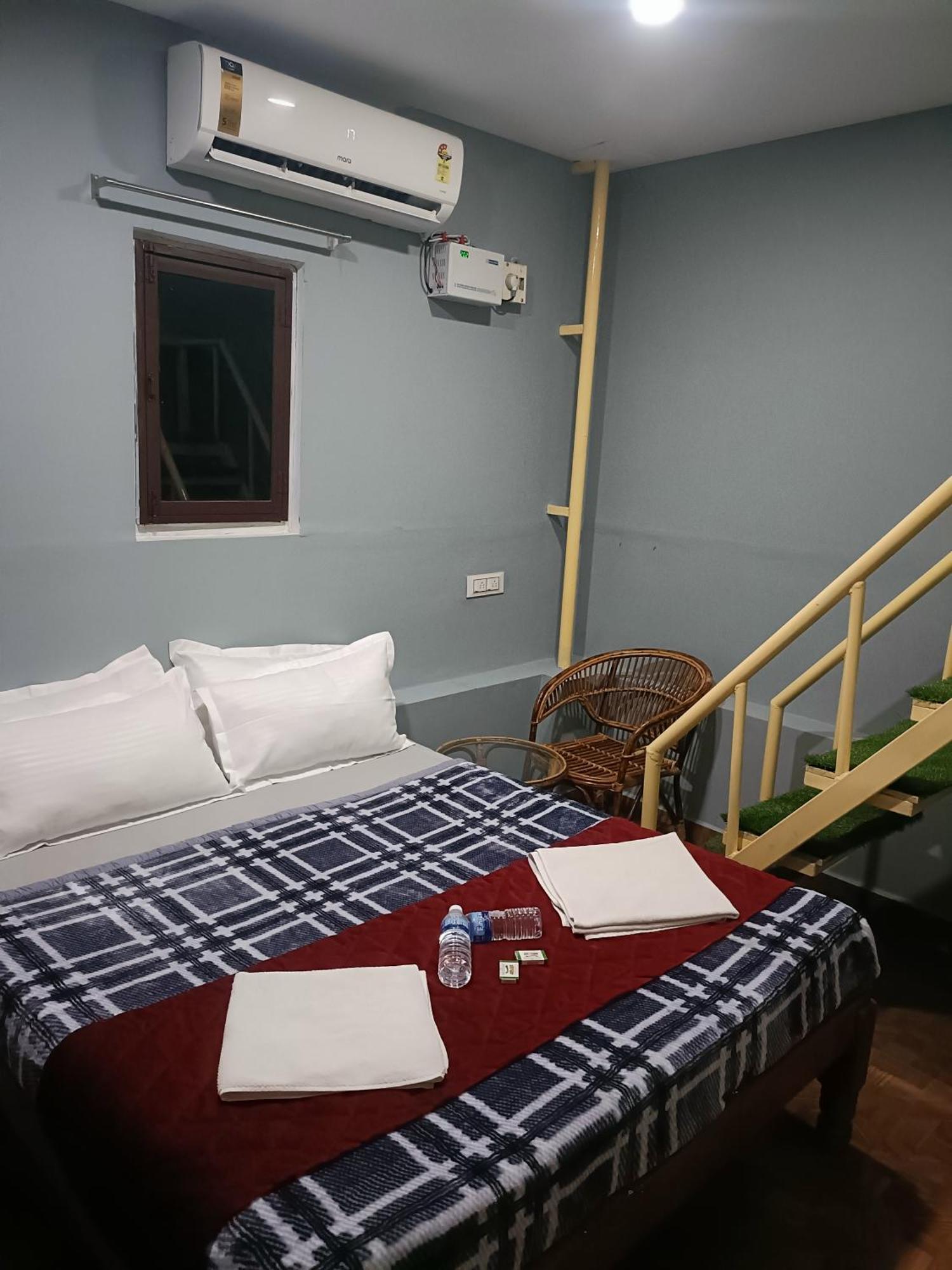 Le Escape Homey Inn 蓬蒂切里 外观 照片
